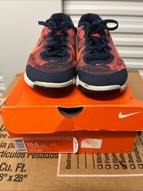 Nike Navy & Orange Lightweight Knit Running Sneakers